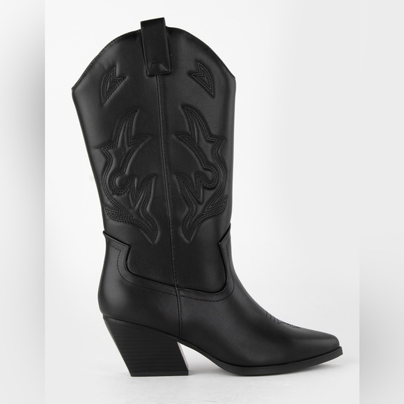 Black cowboy boots - Picture 6 of 9